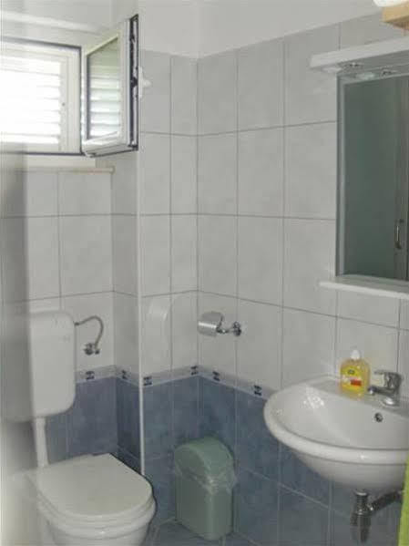 Apartments Mazuran Hvar Town Exterior foto